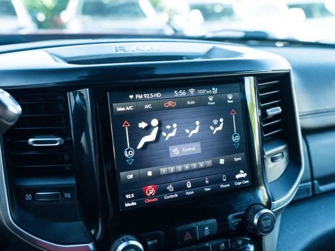 Used 2019 RAM 2500 Laramie w/ Night Edition AWD/4WD image 26