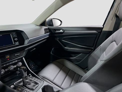 Used 2024 Volkswagen Jetta SE image 22