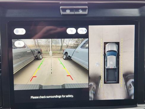 Used 2026 Ford F250 Platinum w/ Tremor Off-Road Package image 28