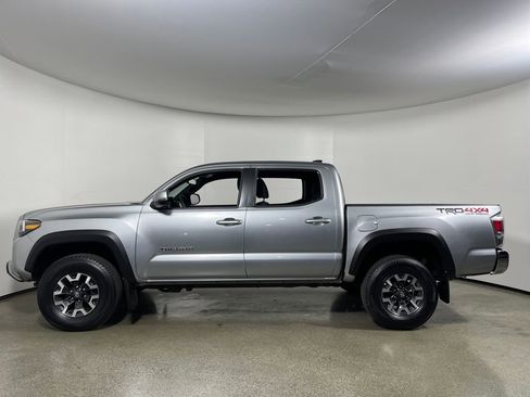 Certified 2023 Toyota Tacoma TRD Off-Road image 6