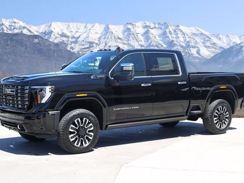New 2026 GMC Sierra 3500 Denali Ultimate AWD/4WD image 2