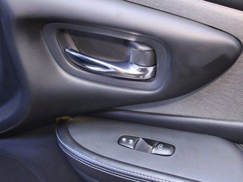 Used 2020 Nissan Murano SL image 9