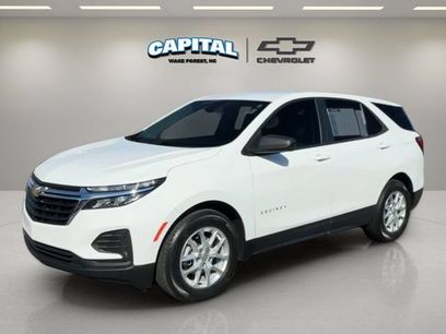 Used 2022 Chevrolet Equinox LS w/ LS Convenience Package