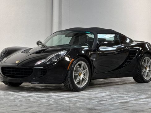 Used 2005 Lotus Elise RWD image 8