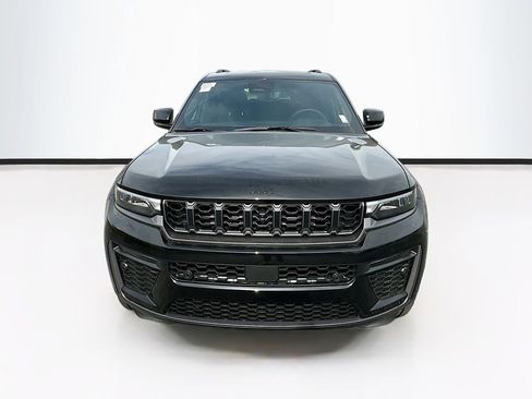 New 2026 Jeep Grand Cherokee L Limited AWD/4WD image 4