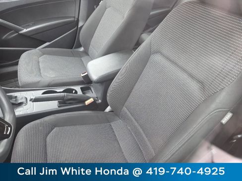 Used 2016 Volkswagen Passat 1.8T S image 18