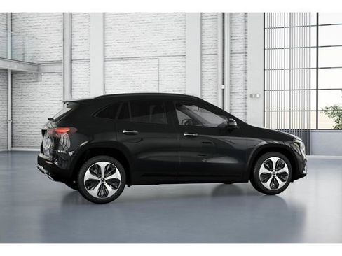 New 2026 Mercedes-Benz GLA 250 4MATIC image 18