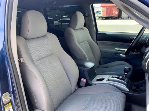 Used 2014 Toyota Tacoma PreRunner RWD image 13