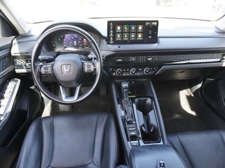 Used 2023 Honda Accord Touring video 2