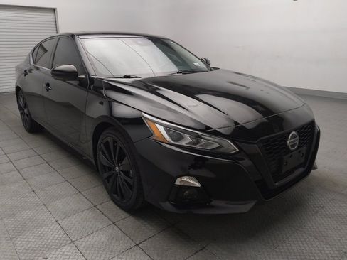 Used 2022 Nissan Altima 2.5 SR w/ Midnight Edition Package FWD image 13