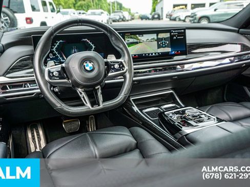 Used 2023 BMW 740i w/ Parking Assistance Package RWD image 27