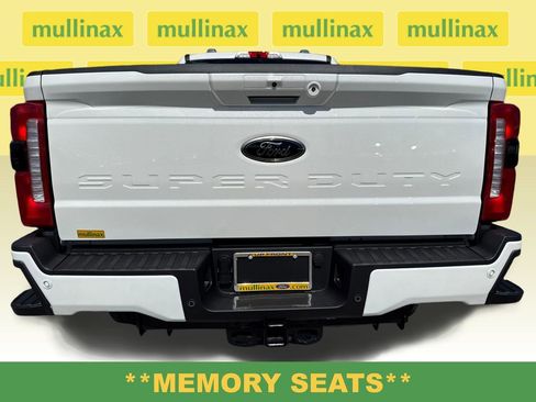 New 2026 Ford F250 Lariat w/ Black Appearance Package image 15