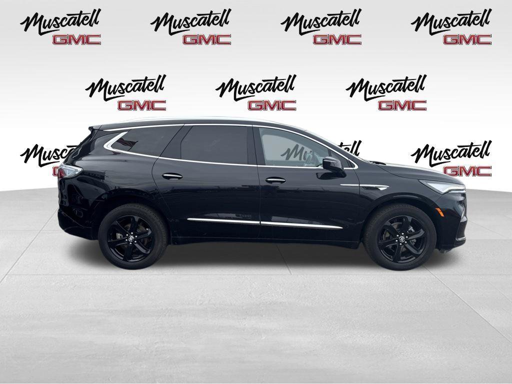 Used 2024 Buick Enclave Essence w/ Sport Touring Edition AWD/4WD image 2