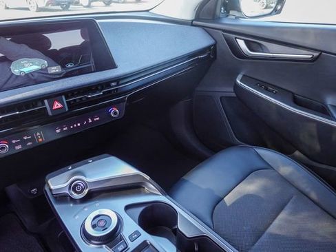 Used 2022 Kia EV6 Light image 22