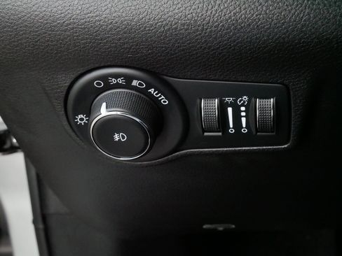 Used 2025 Jeep Compass Limited w/ High Altitude Package AWD/4WD image 27