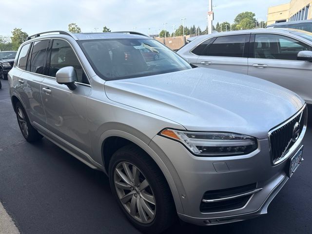 Used 2016 Volvo XC90 T6 Momentum w/ Momentum Plus Package AWD/4WD image 2