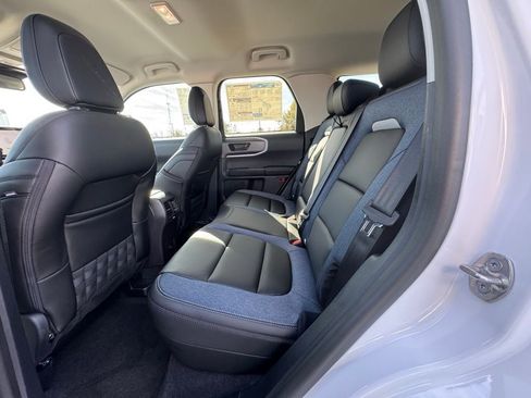 New 2025 Ford Bronco Sport Outer Banks image 9