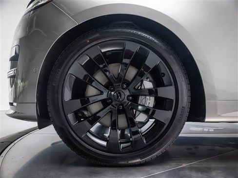 New 2026 Land Rover Range Rover Sport Dynamic SE image 12