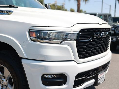Used 2025 RAM 1500 Big Horn AWD/4WD image 7