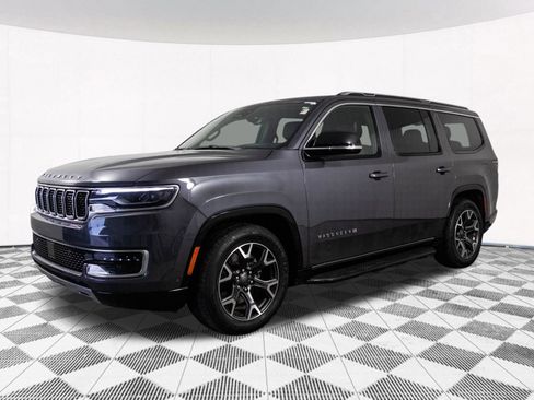 Used 2024 Jeep Wagoneer Series III AWD/4WD image 10