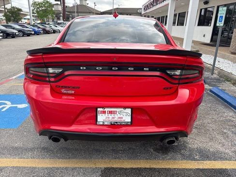 Used 2019 Dodge Charger GT w/ Blacktop Package image 4