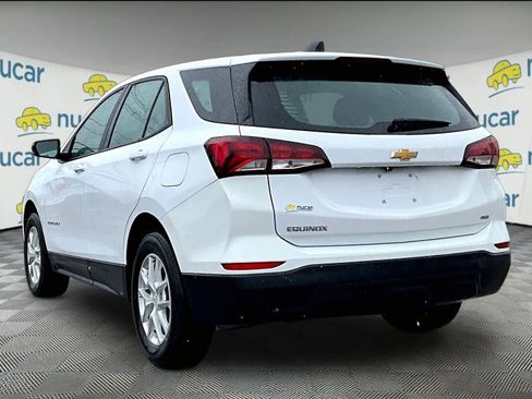 Used 2024 Chevrolet Equinox LS AWD/4WD image 4