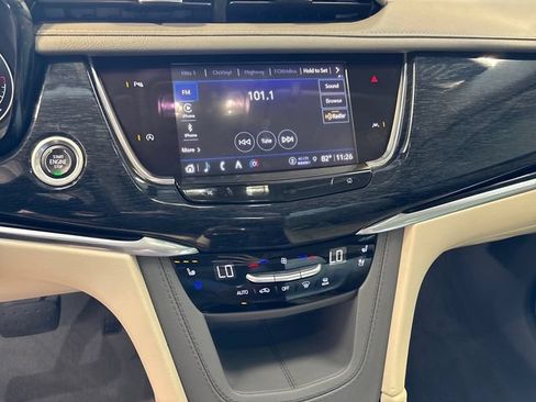 Used 2023 Cadillac XT6 Premium Luxury FWD image 11