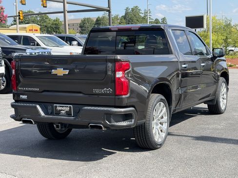 Used 2022 Chevrolet Silverado 1500 High Country AWD/4WD image 11