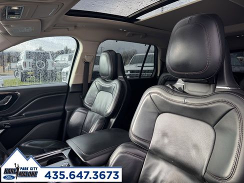 Used 2020 Lincoln Aviator Reserve w/ Equipment Group 201A image 15