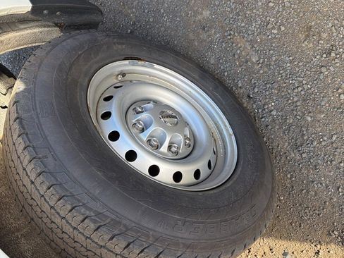 Used 2019 Nissan NV 3500 S image 21