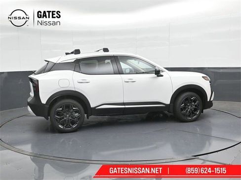 New 2026 Nissan Kicks SR w/ SR Premium Package image 3