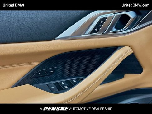 Used 2025 BMW 430i Convertible RWD image 3