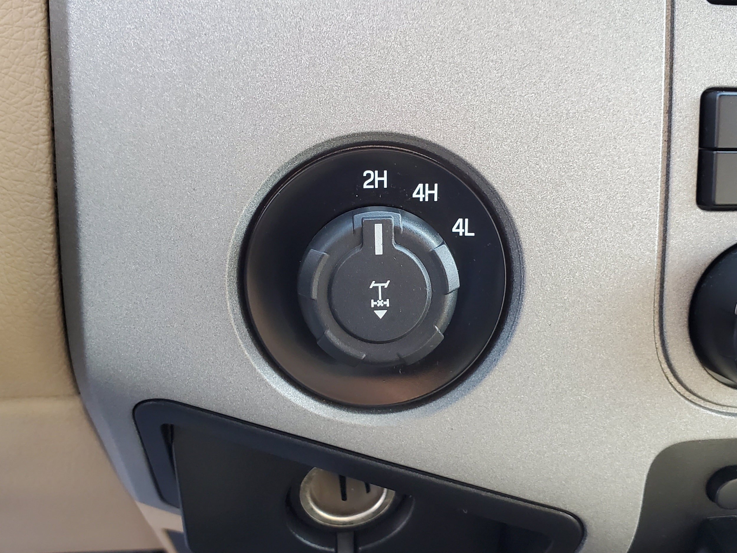 Used 2014 Ford F250 XLT w/ XLT Value Package AWD/4WD image 23