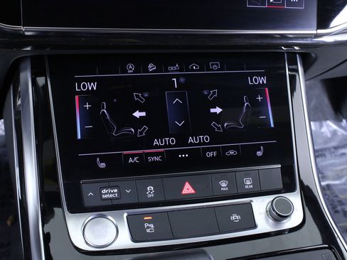 Used 2019 Audi Q8 Premium image 27