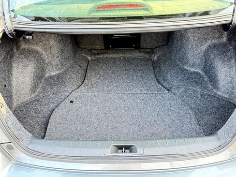 Used 2012 Honda Accord LX image 30