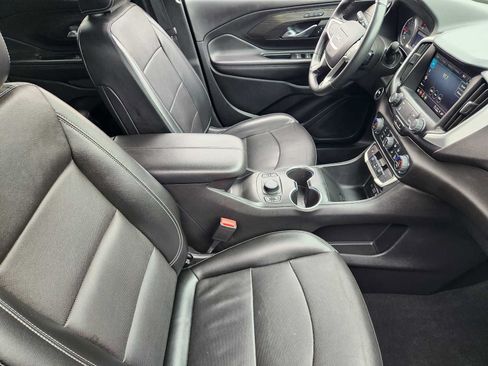 Used 2023 GMC Terrain SLT AWD/4WD image 14