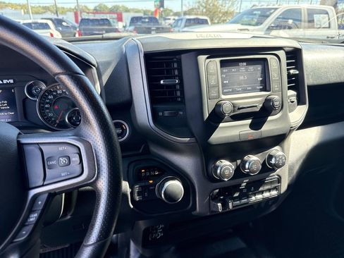 Used 2024 RAM 3500 Tradesman w/ Chrome Appearance Group image 22