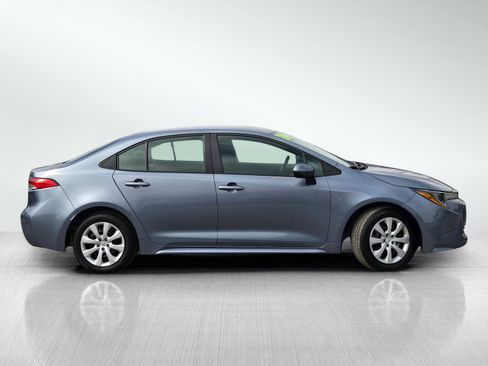 Used 2024 Toyota Corolla LE FWD image 3