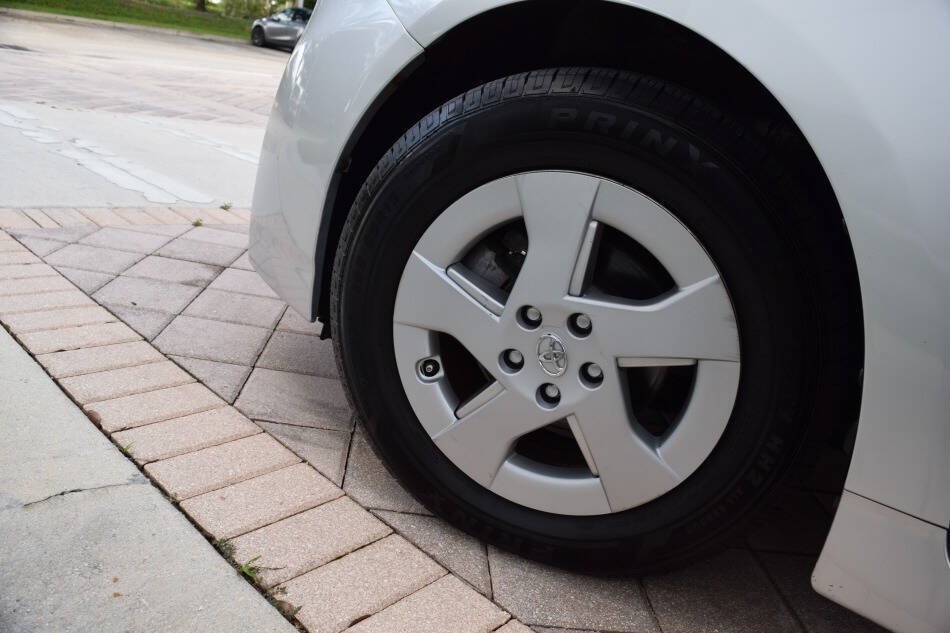 Used 2010 Toyota Prius Two w/ Preferred Accessory Pkg FWD image 80