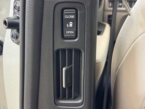 Used 2026 Honda Odyssey Touring image 20