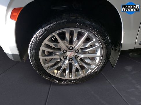 Used 2024 GMC Yukon XL Denali image 14