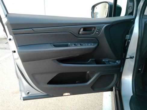 Used 2025 Honda Odyssey EX-L image 15