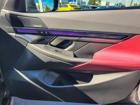 Used 2025 BMW 540i xDrive image 23