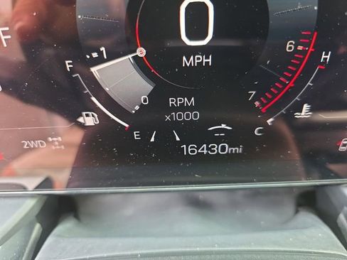 Certified 2025 GMC Terrain Elevation AWD/4WD image 18