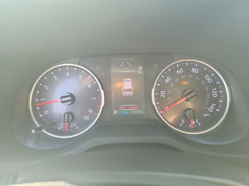 Used 2019 Toyota RAV4 LE image 24