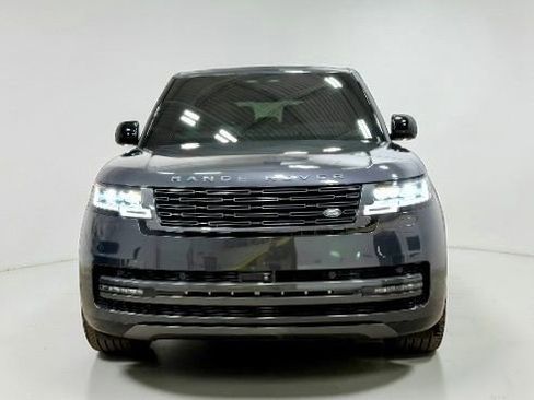 Used 2025 Land Rover Range Rover Long Wheelbase SE image 14