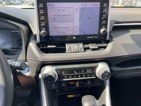 Used 2022 Toyota RAV4 XSE w/ Weather Package AWD/4WD image 18