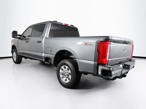 Used 2023 Ford F350 XLT w/ FX4 Off-Road Package AWD/4WD image 7