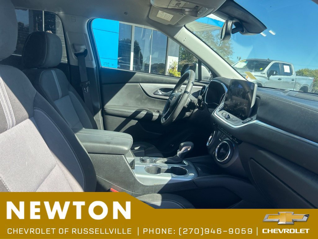 Used 2023 Chevrolet Blazer LT w/ Convenience Package FWD image 8