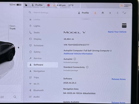 Used 2023 Tesla Model Y Long Range image 32